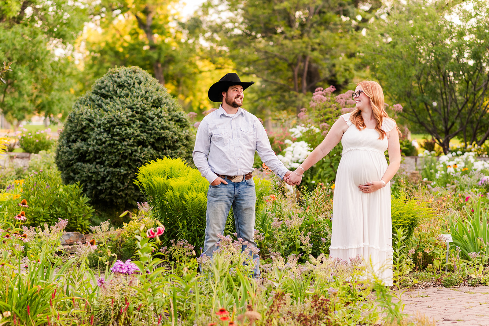Brandon and Savannah – Maternity